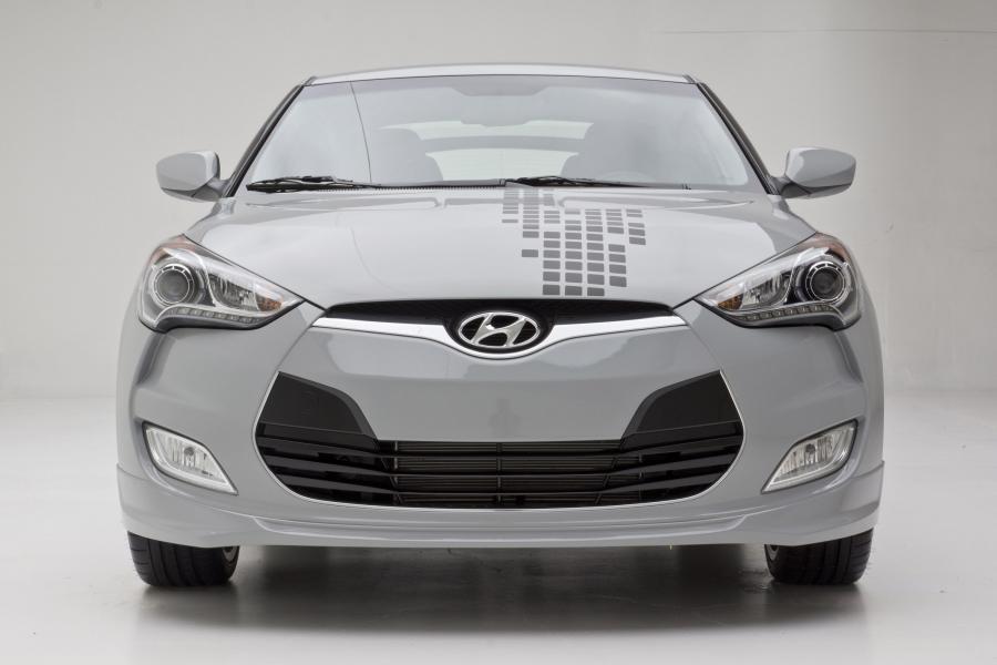  Hyundai Veloster RE-MIX Edition 2012 года  (фото 17 из 18)